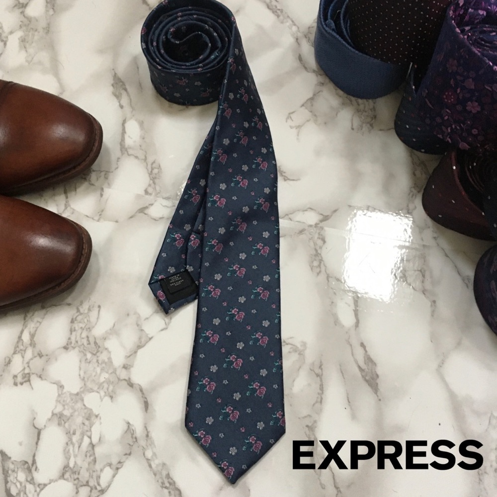 3 for $25 - NWOT Express Silk Floral Pattern Tie